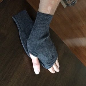 Flammi lifestyle fingerless knit gloves